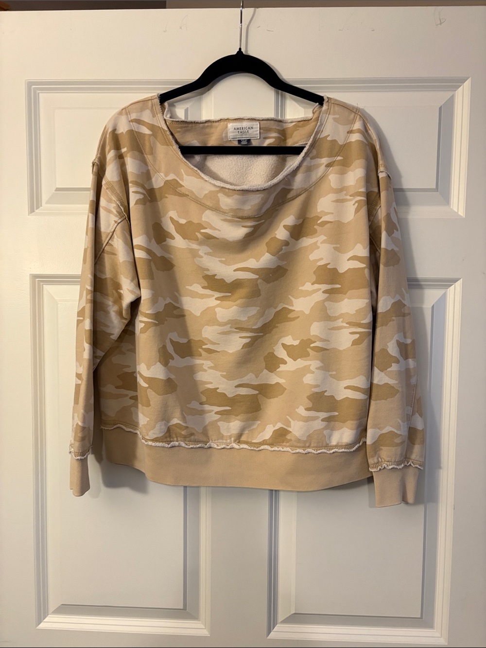 American Eagle Outfitters Beige and Cream Camo Sweatshirt